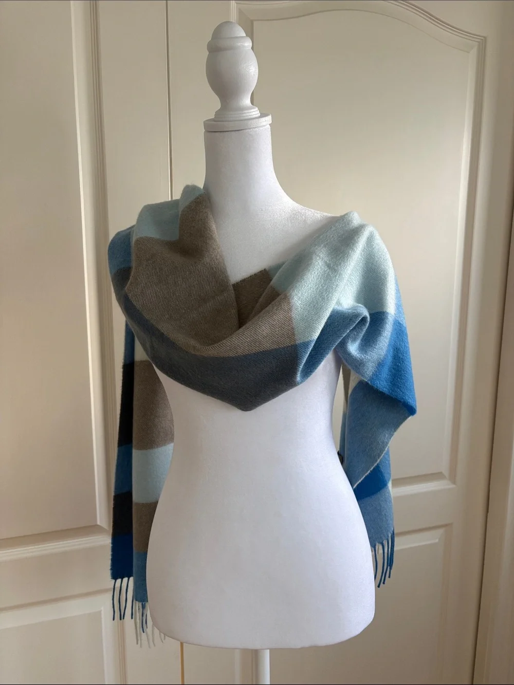 CASHMERE BY CHARTER CLUB SCARF EUC